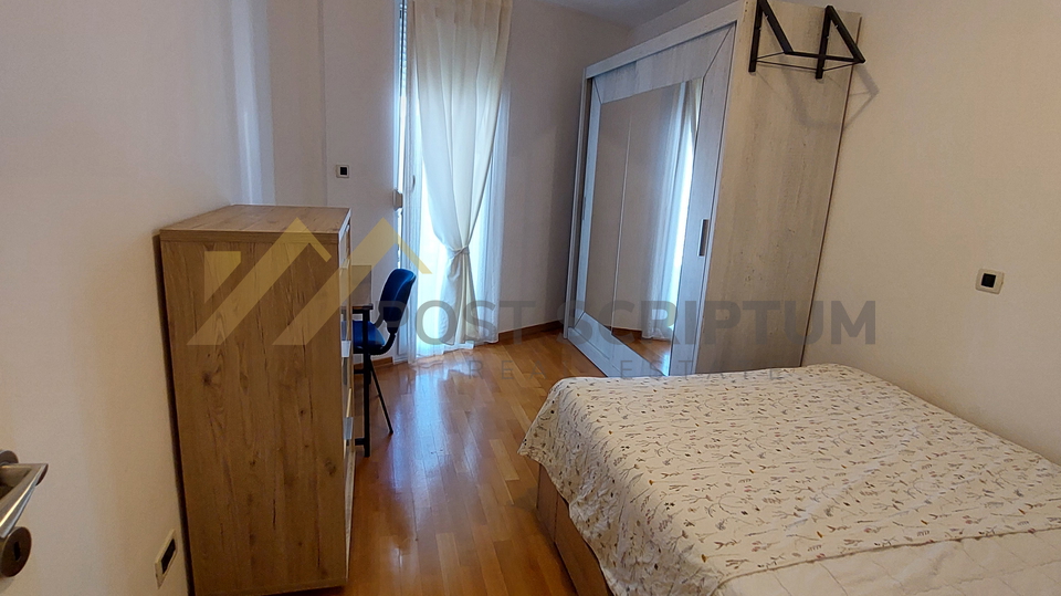 ZENTA, THREE BEDROOM APARTMENT BY THE SEA, LONG-TERM RENT