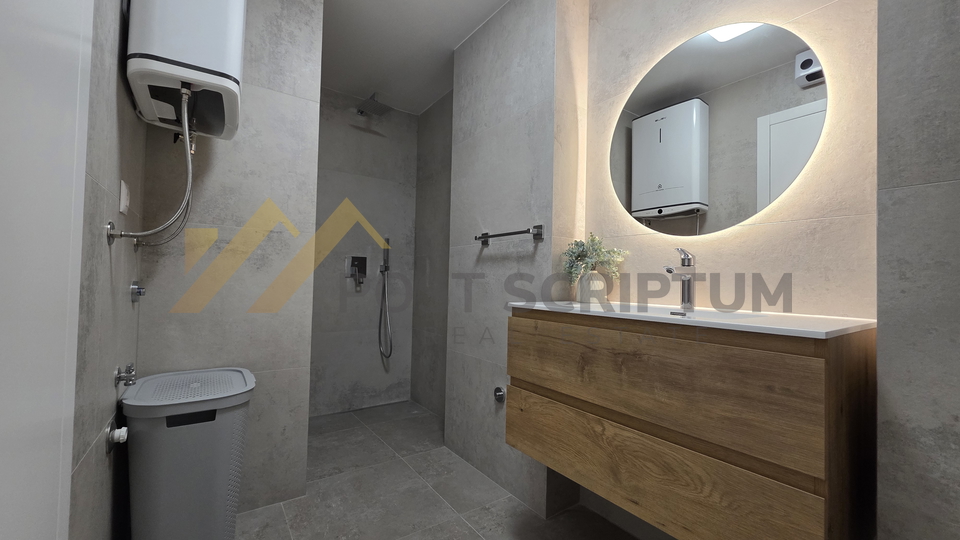 Apartment, 98 m2, For Rent, Makarska