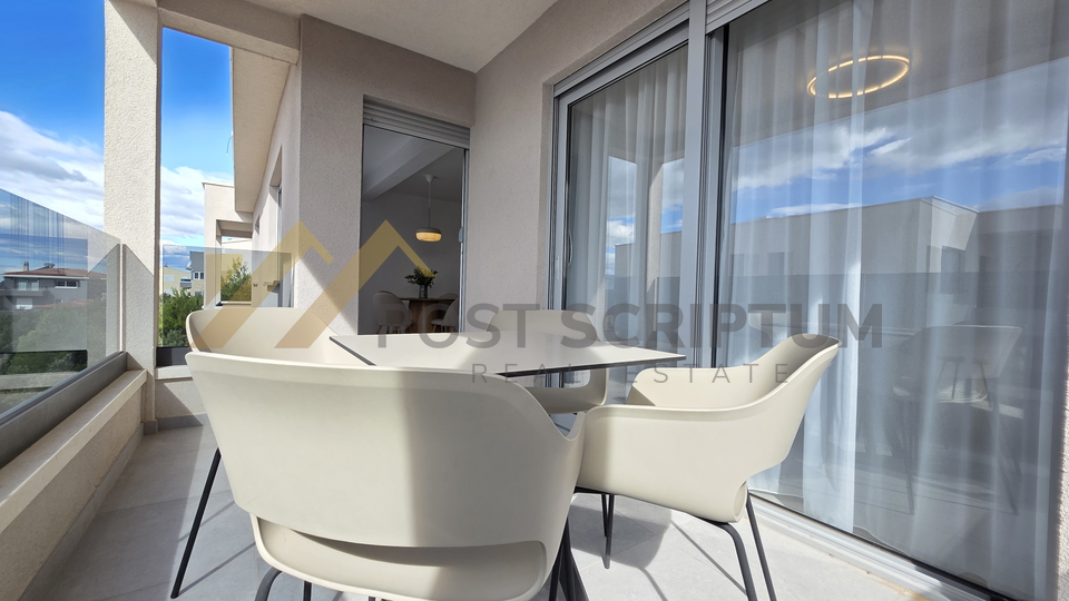 Apartment, 98 m2, For Rent, Makarska