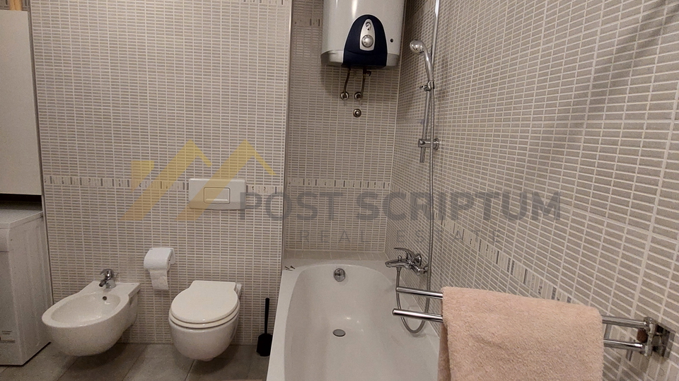 ZENTA, THREE BEDROOM APARTMENT BY THE SEA, LONG-TERM RENT