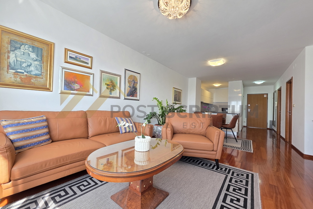 FIRULE, BEAUTIFUL COMFORTABLE TWO BEDROOM APARTMENT