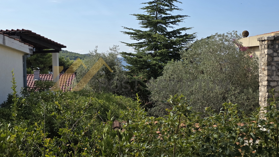 SAMOSTOJE&Cacute;A KU&Cacute;A NA DVIJE ETA&Zcaron;E&comma; BLIZINA MORA