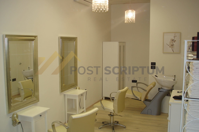FREGATA, POSLOVNI PROSTOR, PRIZEMLJE, 18.50m2