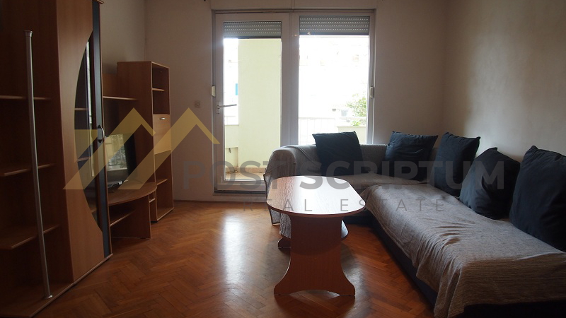 PAZDIGRAD, KOMFORAN JEDNOSOBAN, DUGOROČNO