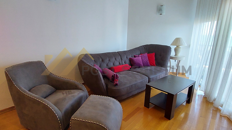 ZENTA, THREE BEDROOM APARTMENT BY THE SEA, LONG-TERM RENT