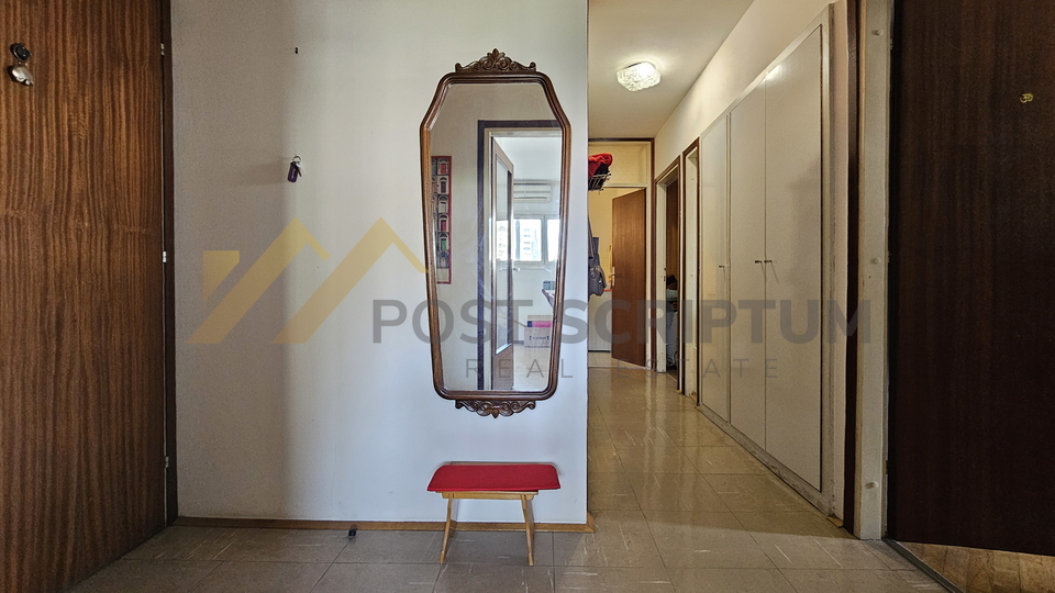 SPLIT 3, KRSTARICA, KOMFORAN DVOSOBAN