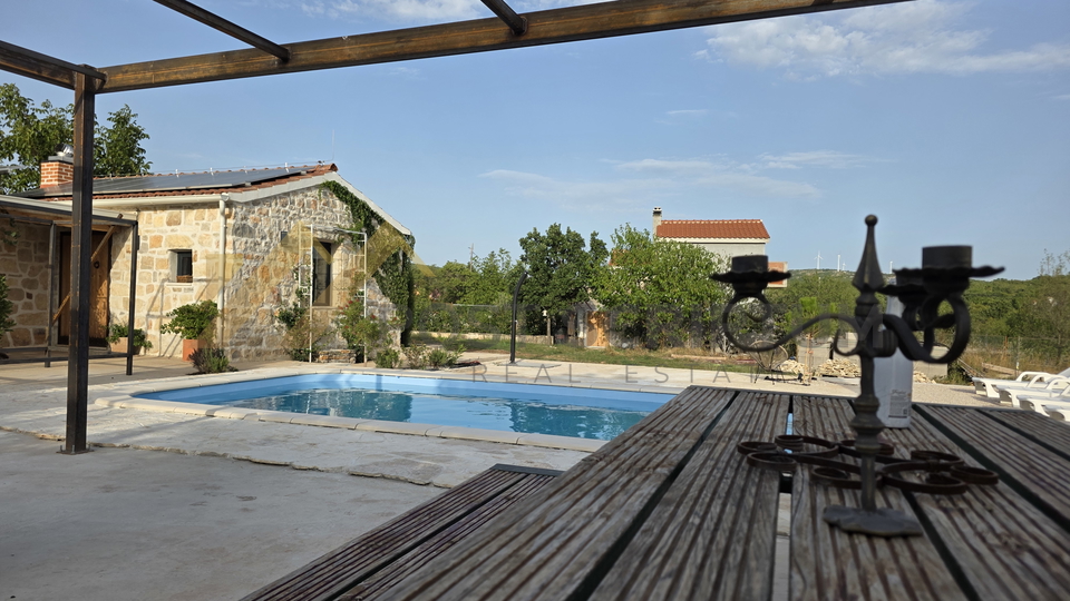 House, 90 m2, For Rent, Klis - Dugobabe