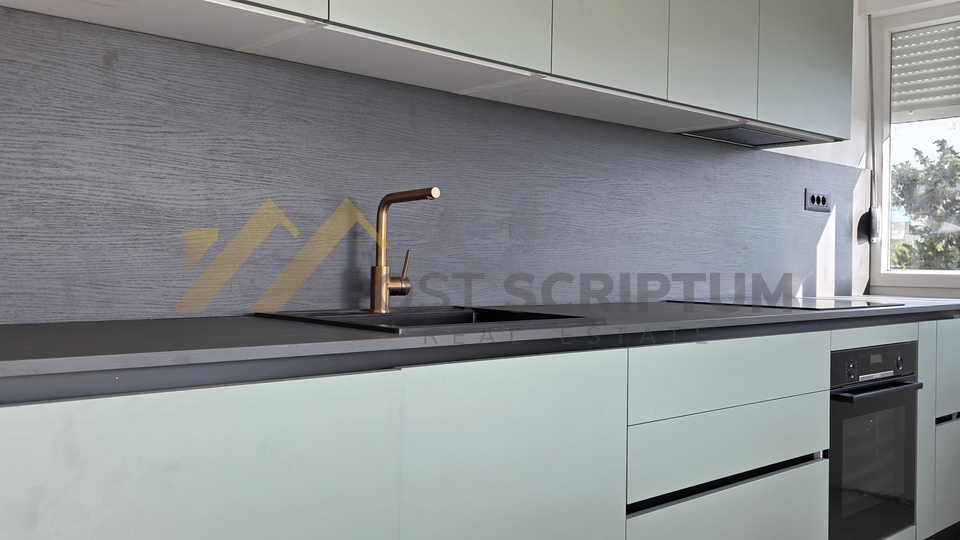 POGLED NA MORE, DUGOROČNO, MODERAN JEDNOSOBAN