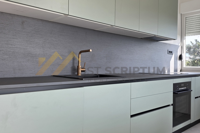 POGLED NA MORE, DUGOROČNO, MODERAN JEDNOSOBAN