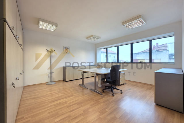 GRAD, POSLOVNO-UREDSKI PROSTOR POVRŠINE 22,73m2, DUGOROČNO