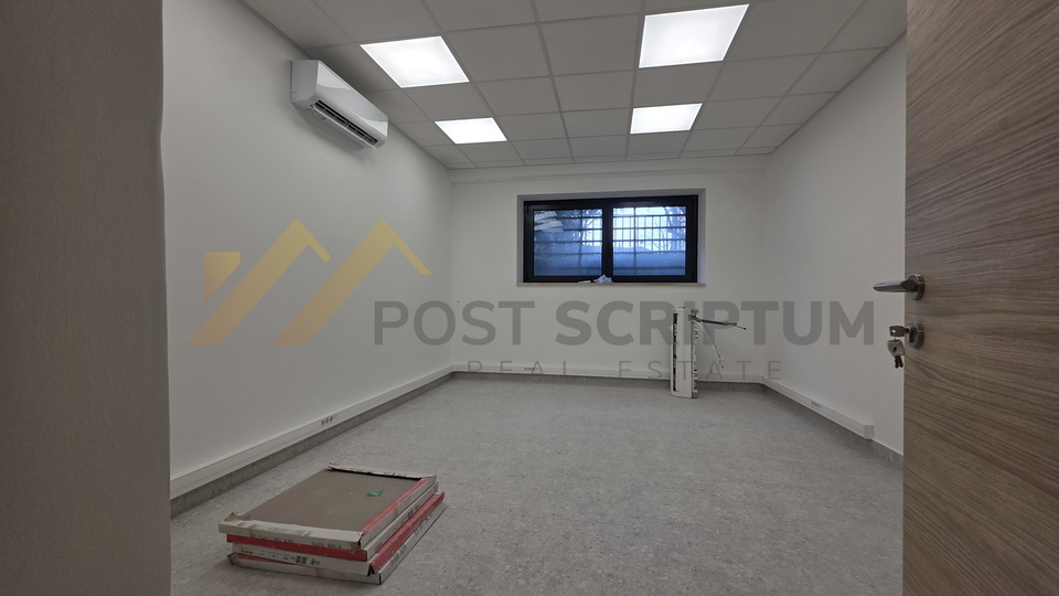 GRAD&comma; POSLOVNO-UREDSKI PROSTOR od 85m2