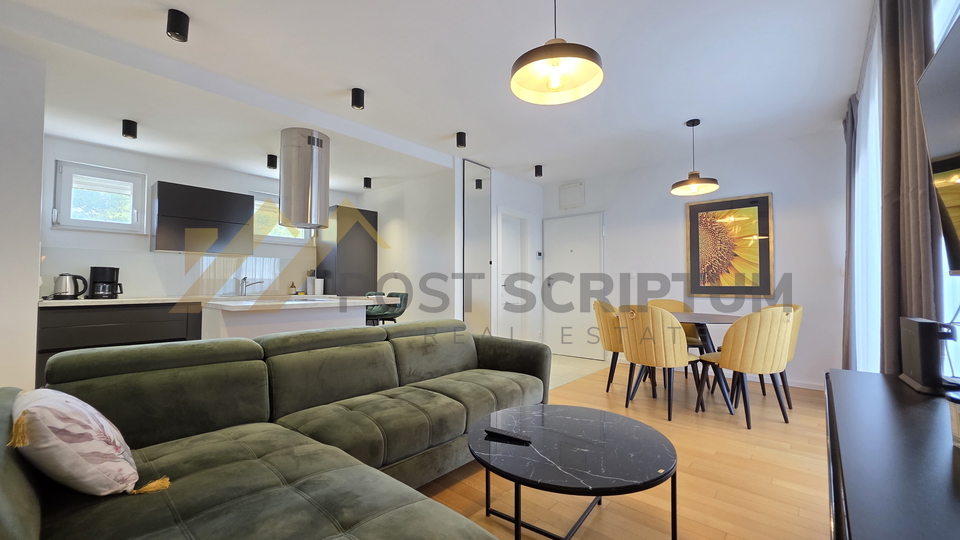 PODSTRANA&comma; PREKRASAN&comma; DVOSOBAN&comma; DUGOROCNO&comma; PARKING