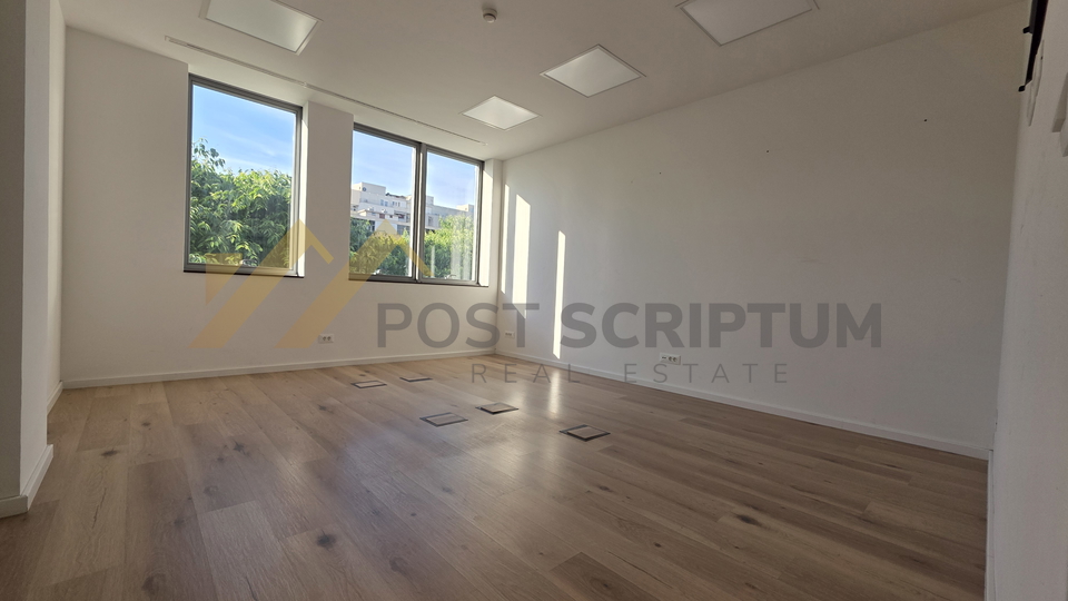 POSLOVNI PROSTOR od 63 m2&comma; NOVOGRADNJA&comma; ATRAKTIVNA LOKACIJA