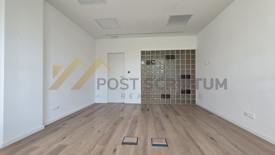 POSLOVNI PROSTOR od 63 m2&comma; NOVOGRADNJA&comma; ATRAKTIVNA LOKACIJA