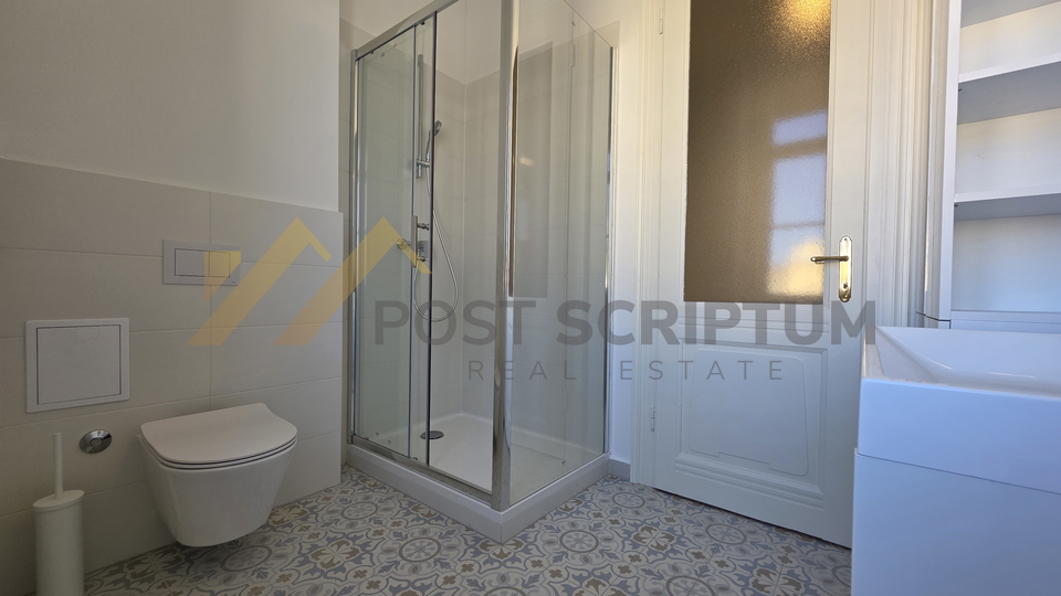 Commercial Property&comma; 34 m2&comma; For Rent&comma; Split - Grad
