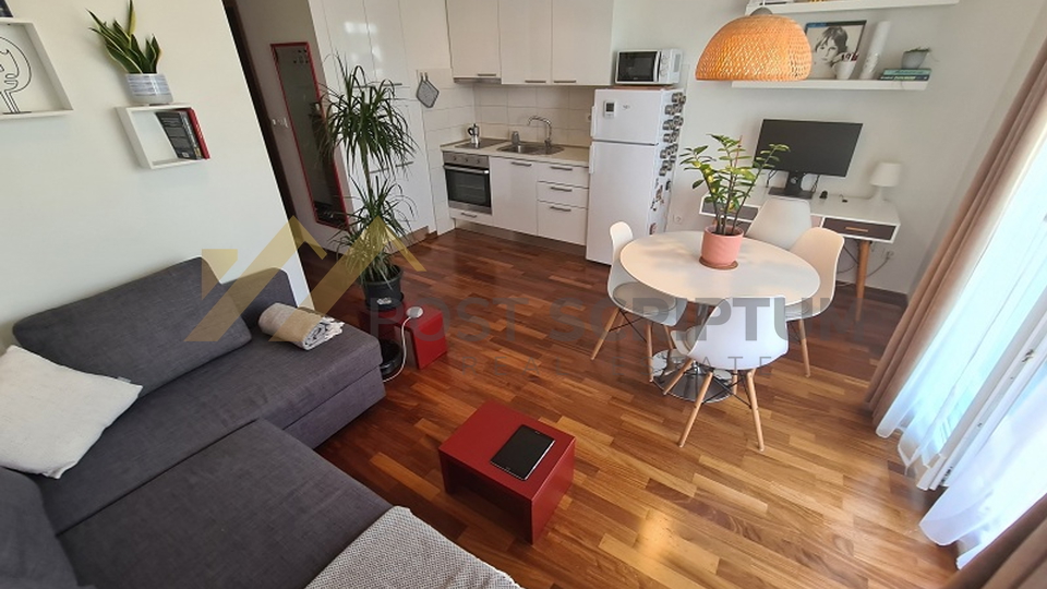 &Zcaron;NJAN&comma; NOVONAMJE&Scaron;TEN JEDNOSOBAN S GARA&Zcaron;OM&comma; DOSTUPAN OD 1&period;3&period; do 1&period;6&period;2026&period;