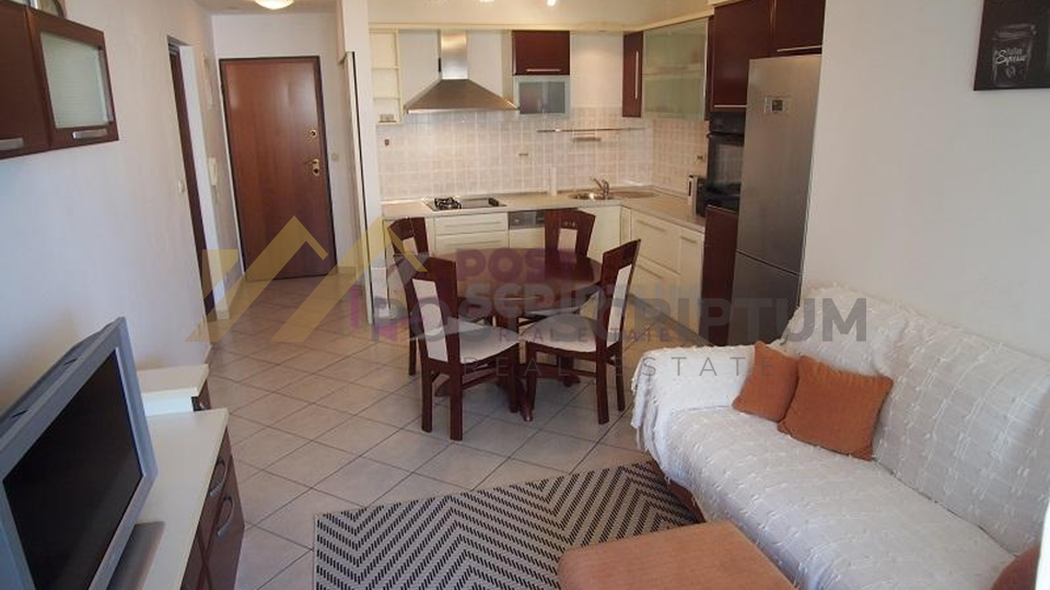 ŽNJAN, TWO BEDROOM, PARKING PLACE IN THE GARAGE