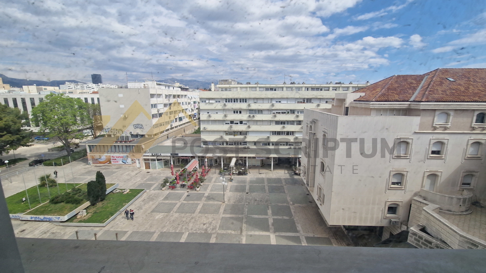 DOBRI, UREDSKI PROSTOR od 26m2, REŽIJE UKLJUČENE U CIJENU ZAKUPA