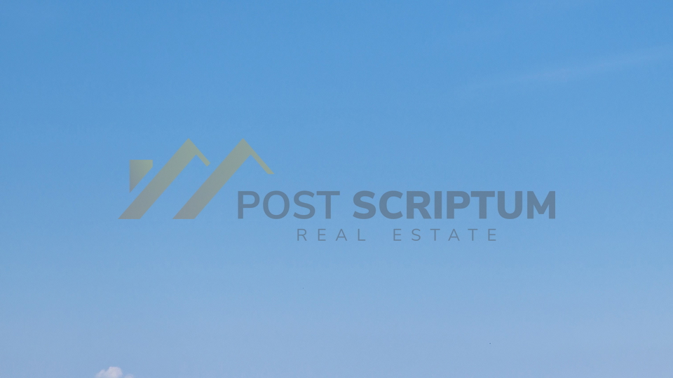 MAKARSKA, NOVOUREĐEN DVOSOBAN S PARKING MJESTOM, DUGOROČAN NAJAM