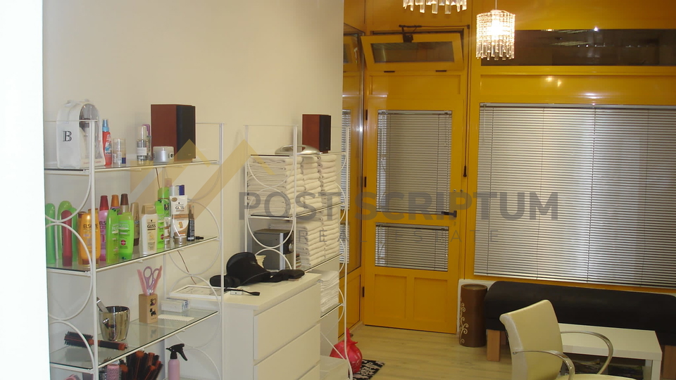 FREGATA, POSLOVNI PROSTOR, PRIZEMLJE, 18.50m2