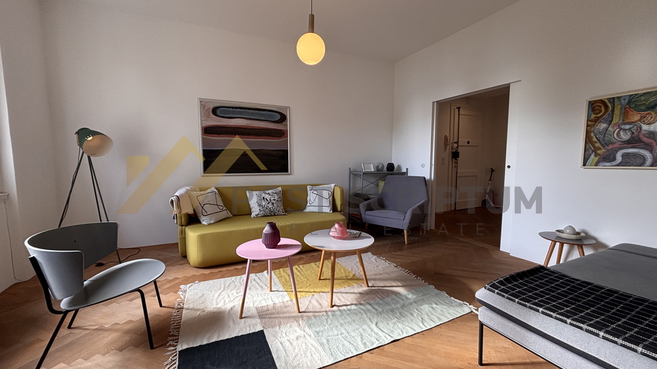 FIRULE, DIZAJNERSKI JEDNOSOBAN, VAN SEZONE