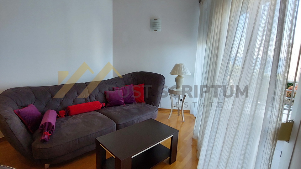 ZENTA, THREE BEDROOM APARTMENT BY THE SEA, LONG-TERM RENT