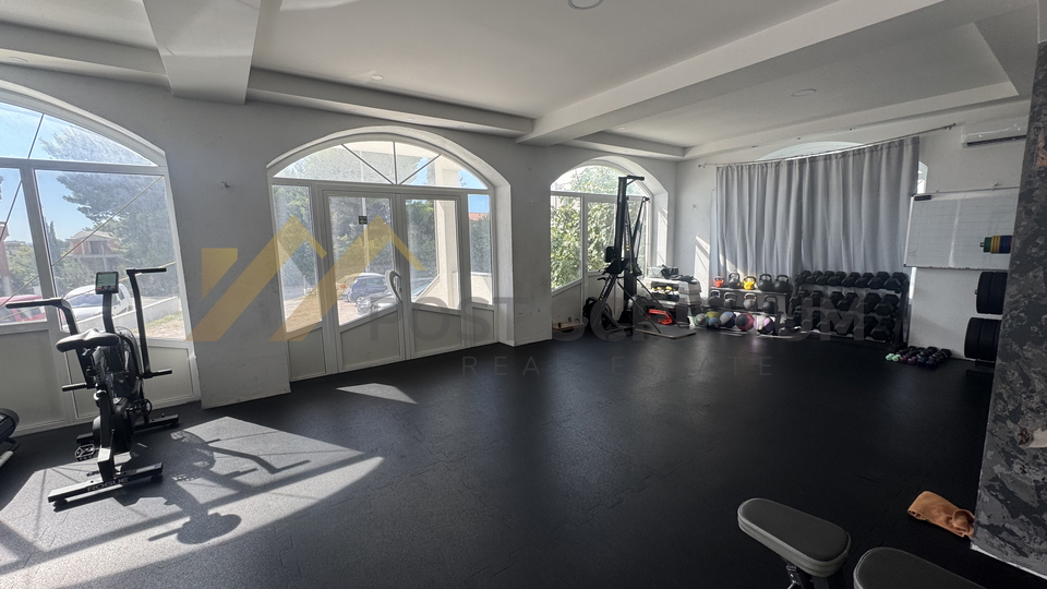 Commercial Property&comma; 160 m2&comma; For Rent&comma; Ka&scaron;tel Su&cacute;urac