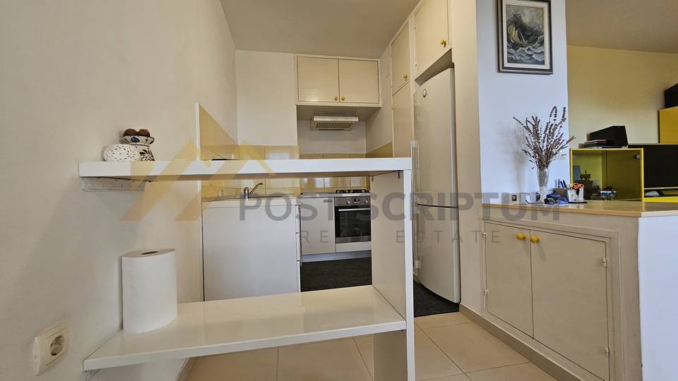 LOKVE, RENOVATED TWO BEDROOM, FURNITURE AND APPLIANCES INCLUDED