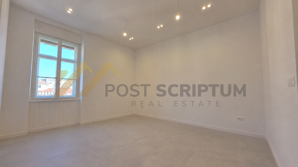 Commercial Property&comma; 34 m2&comma; For Rent&comma; Split - Grad