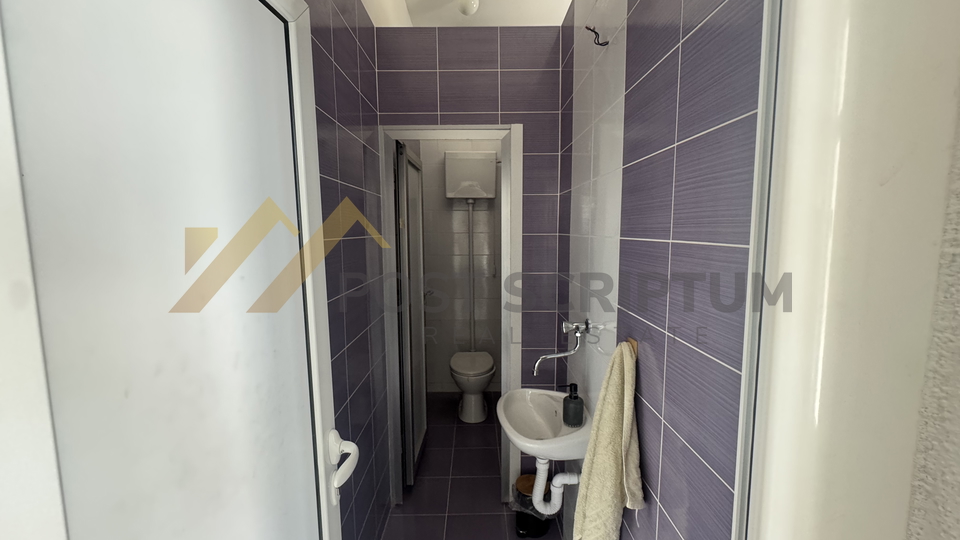 Commercial Property&comma; 160 m2&comma; For Rent&comma; Ka&scaron;tel Su&cacute;urac