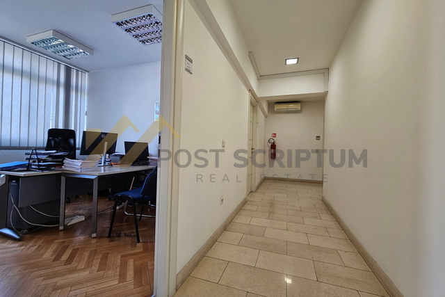 Commercial Property, 90 m2, For Rent, Split - Grad