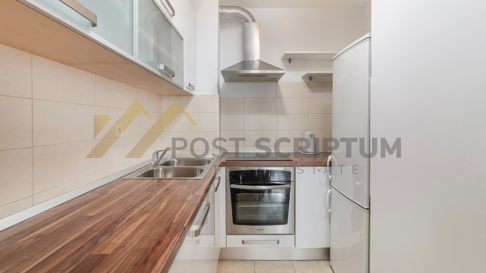 &Zcaron;NJAN&comma; COMFORTABLE ONE BEDROOM&comma; PARKING PLACE IN THE GARAGE