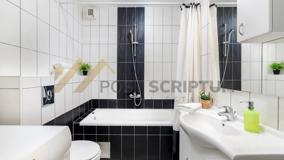 &Zcaron;NJAN&comma; COMFORTABLE ONE BEDROOM&comma; PARKING PLACE IN THE GARAGE