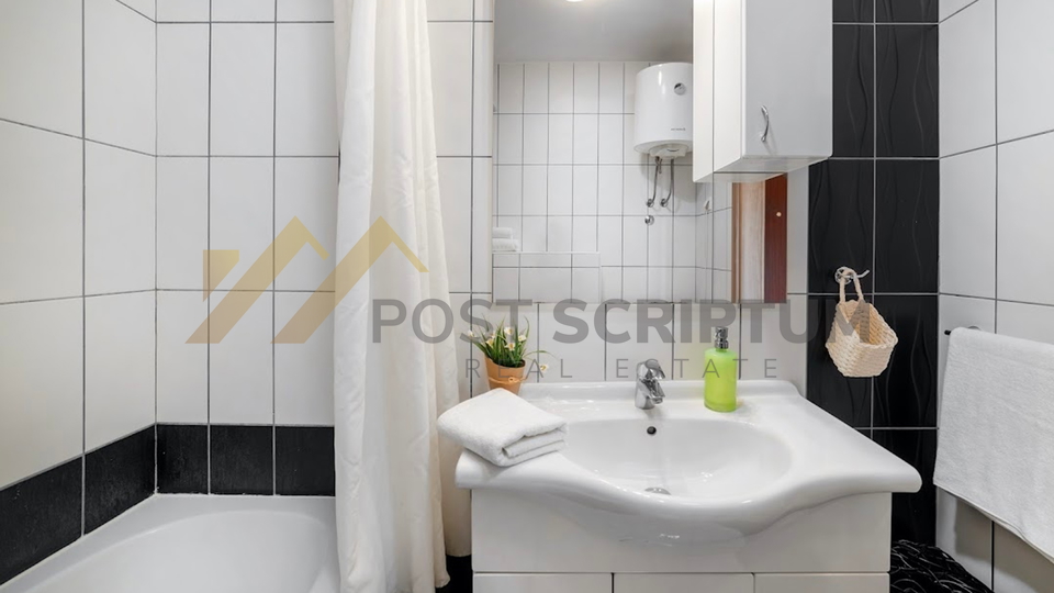&Zcaron;NJAN&comma; COMFORTABLE ONE BEDROOM&comma; PARKING PLACE IN THE GARAGE