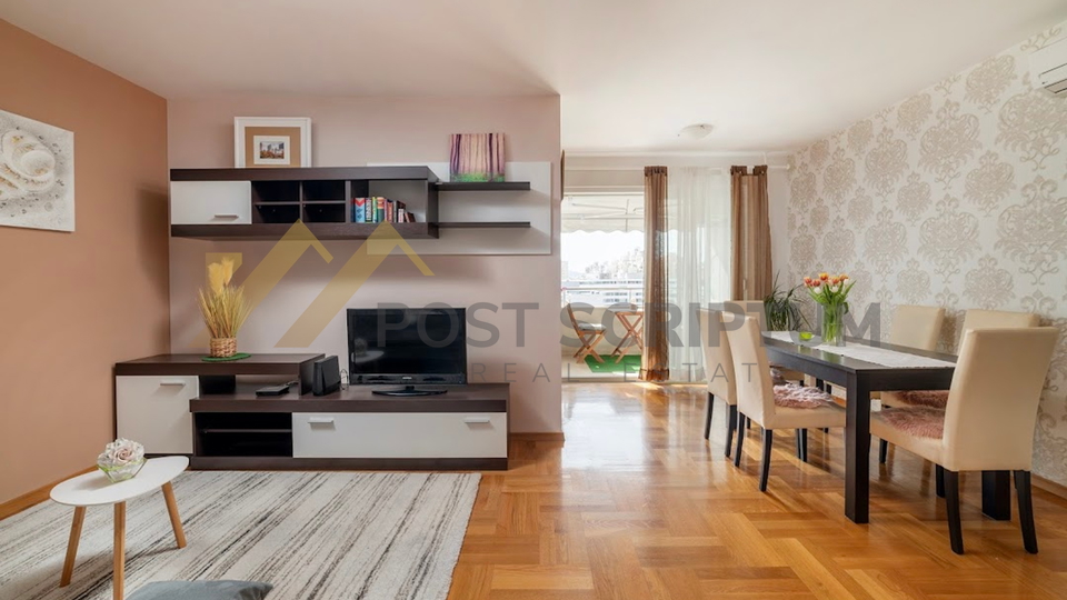 &Zcaron;NJAN&comma; COMFORTABLE ONE BEDROOM&comma; PARKING PLACE IN THE GARAGE
