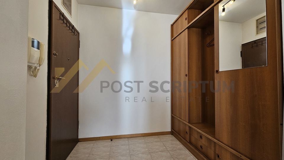 LONG-TERM RENT, ONE BEDROOM SOUTH ORIENTATION