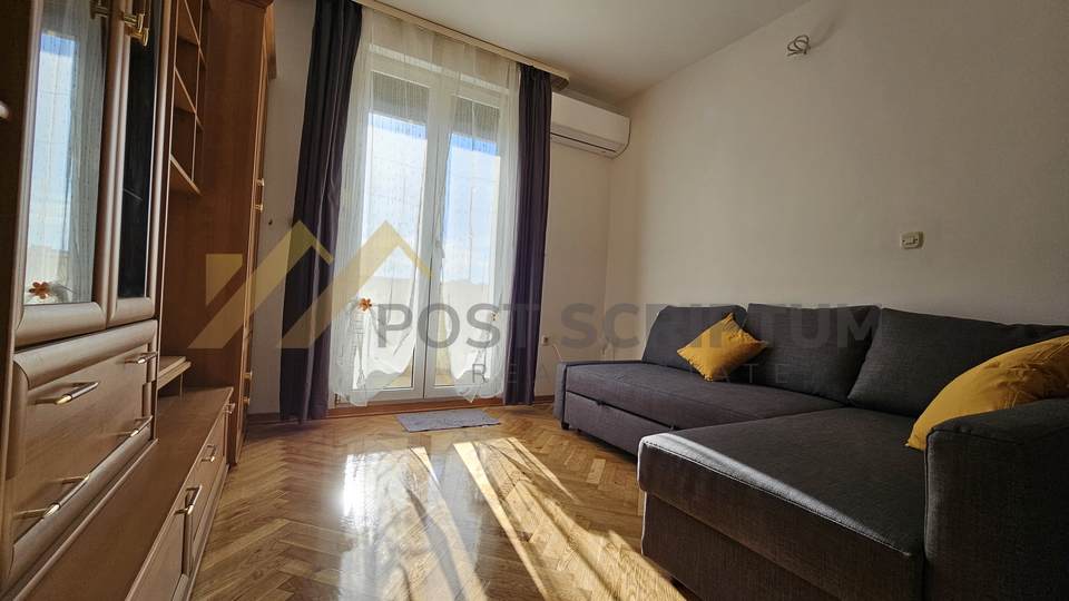 LONG-TERM RENT, ONE BEDROOM SOUTH ORIENTATION