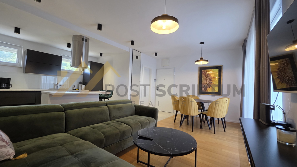 PODSTRANA&comma; PREKRASAN&comma; DVOSOBAN&comma; DUGOROCNO&comma; PARKING