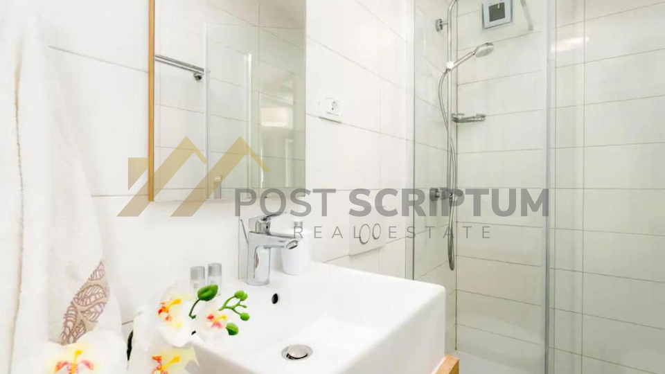 VARO&Scaron;&comma; STUDIO APARTMAN S TERASOM&comma; RE&Zcaron;IJE U CIJENI