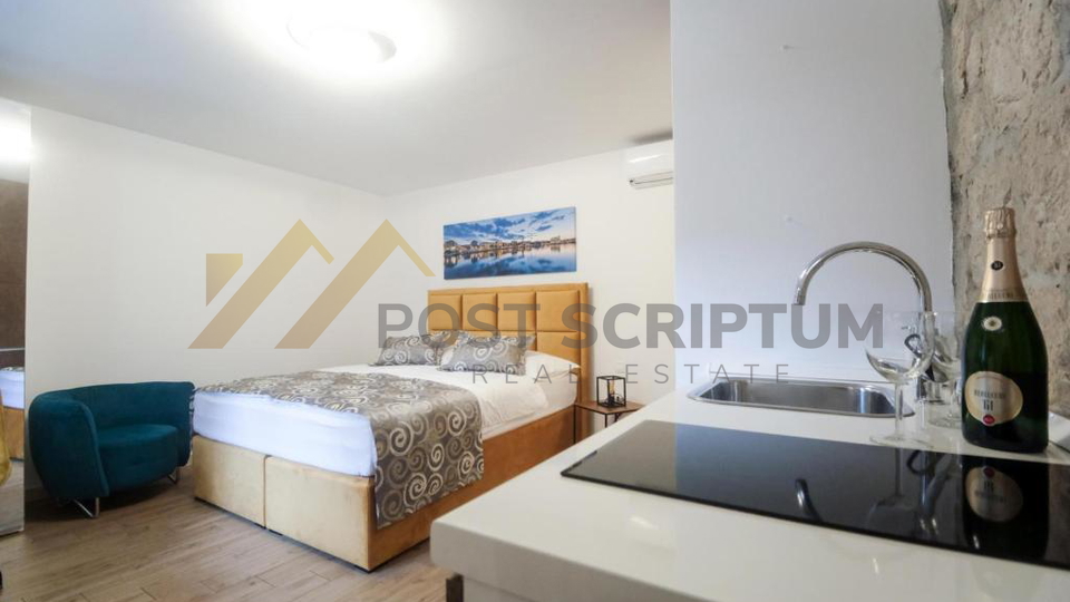 VARO&Scaron;&comma; STUDIO APARTMAN S TERASOM&comma; RE&Zcaron;IJE U CIJENI