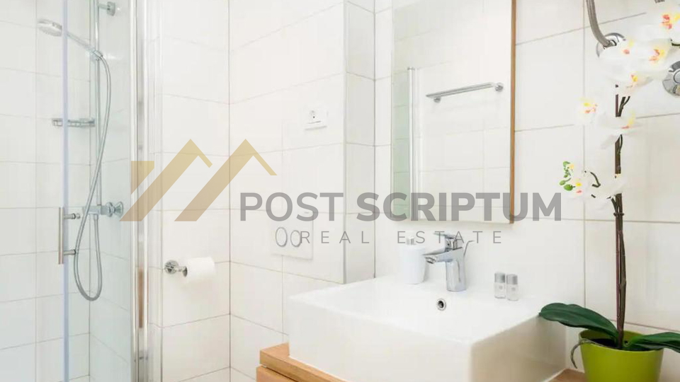 JEDNOSOBAN APARTMAN&comma; RE&Zcaron;IJE U CIJENI