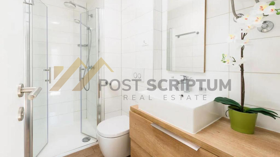 JEDNOSOBAN APARTMAN&comma; RE&Zcaron;IJE U CIJENI