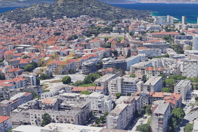 GRAD, POSLOVNO-UREDSKI PROSTOR od 205m2