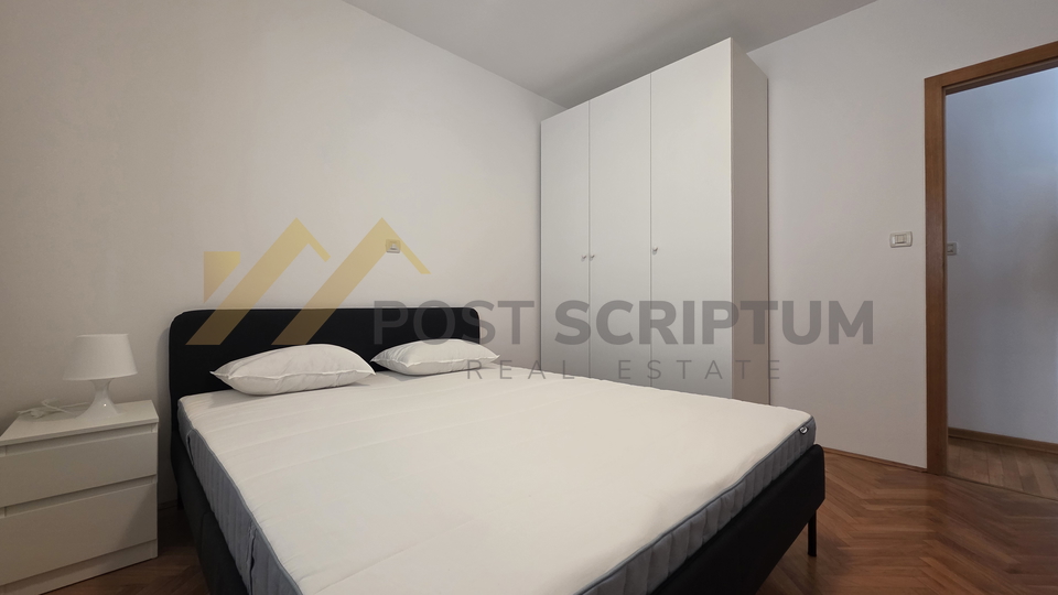 &Zcaron;NJAN&comma; JEDNOSOBAN S POGLEDOM NA MORE&comma; DUGORO&Ccaron;NO