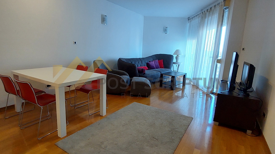 ZENTA, THREE BEDROOM APARTMENT BY THE SEA, LONG-TERM RENT