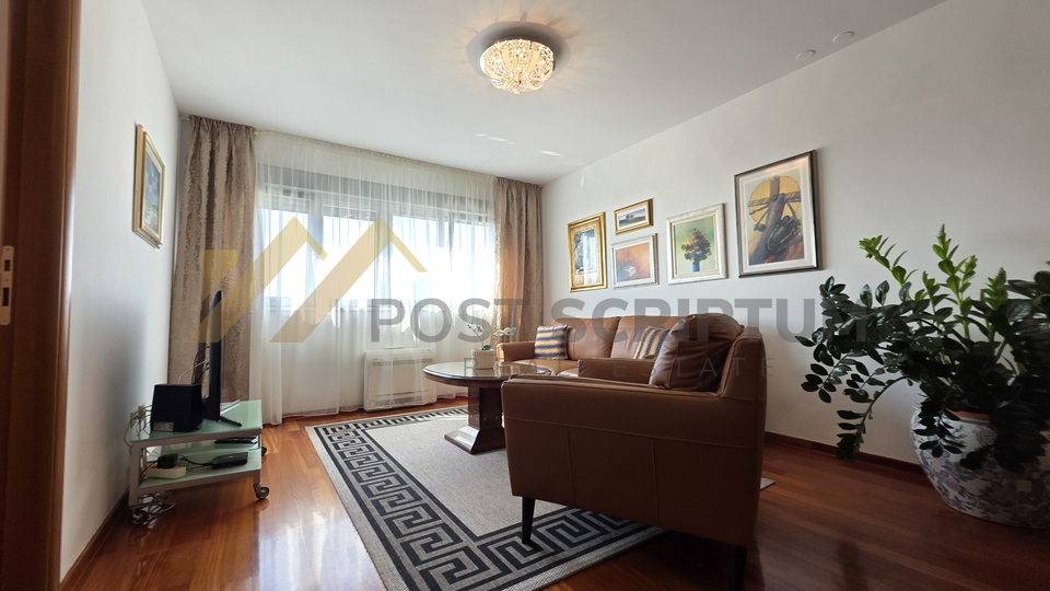 FIRULE&comma; BEAUTIFUL COMFORTABLE TWO BEDROOM APARTMENT