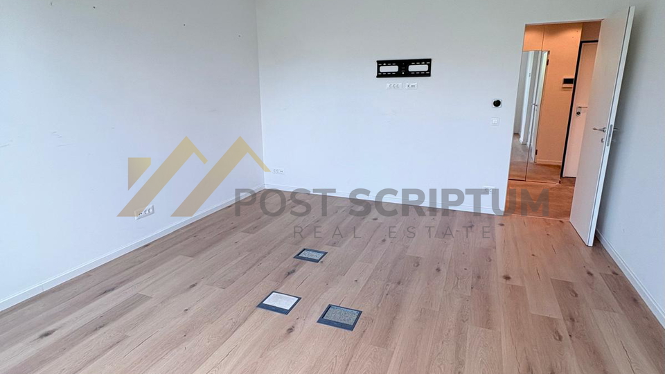 BUSINESS SPACE of 63sqm&comma; ATTRACTIVE LOCATION