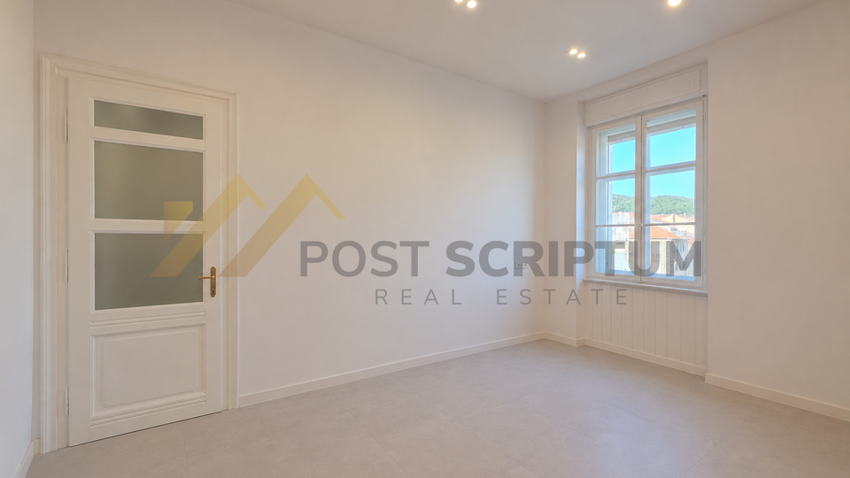 Commercial Property&comma; 34 m2&comma; For Rent&comma; Split - Grad
