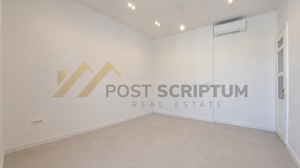 Commercial Property&comma; 34 m2&comma; For Rent&comma; Split - Grad