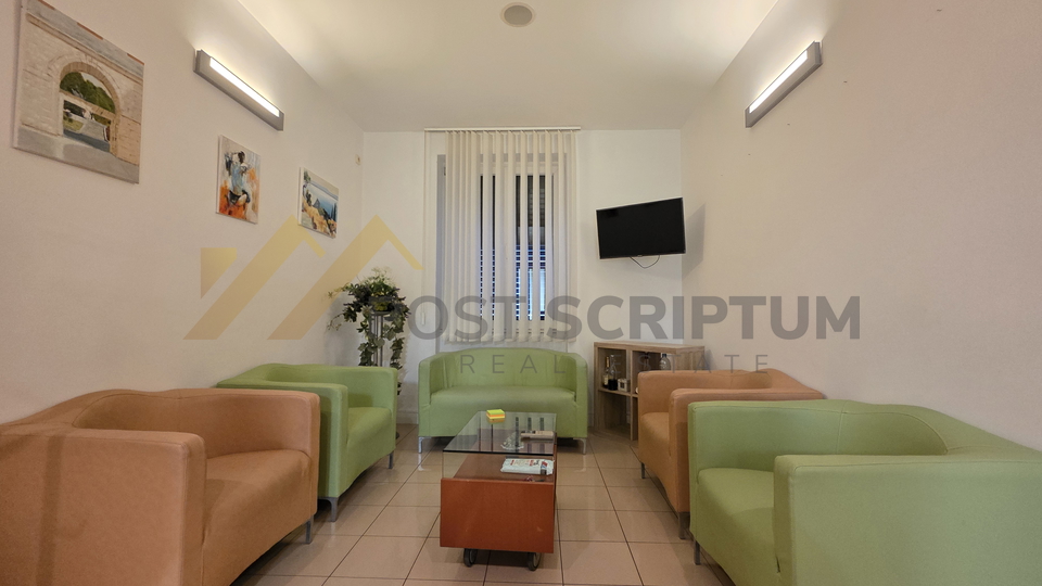 ZVONIMIROVA&comma; POSLOVNI PROSTOR&comma; 80M2&comma; 1&period;KAT